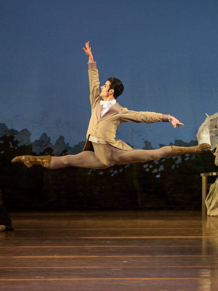 Davide Dato, Etoile del Balletto dell’Opera di Vienna, nel Gran Galà “Il Cigno Nero”