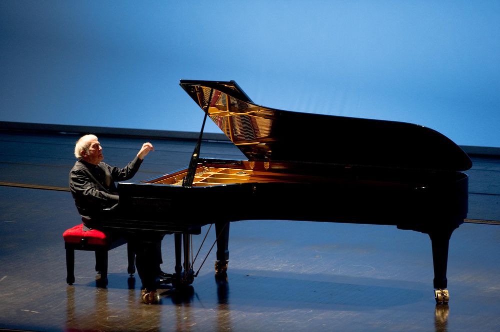 La 73ª Stagione si apre con la leggenda del pianoforte Aldo Ciccolini