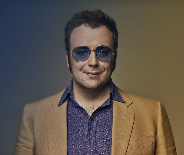 RAPHAEL GUALAZZI in “A Special Night”