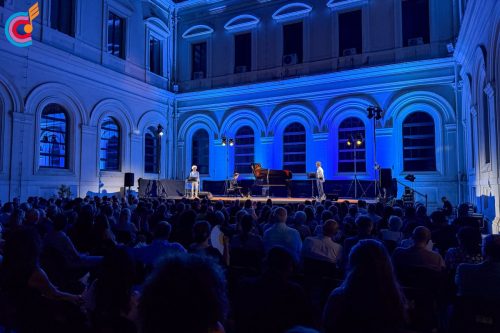 "A cosa serve l'America?" di e con Federico e Jacopo Rampini, Veronica Granatiero e Nicolò Cafaro - Cortile Ateneo, Bari